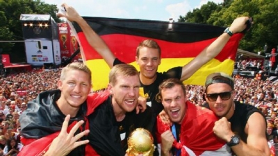 Ele foi campeão do mundo no Maracanã e agora joga no futebol amador da Alemanha