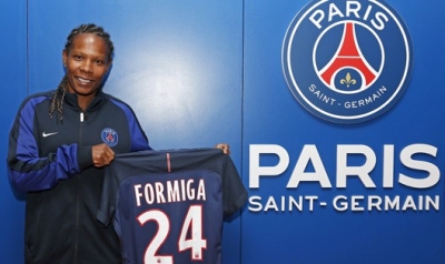 Futebol francês - Formiga assina com o Paris Saint-Germain