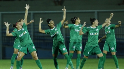 No Amazonas, time feminino tem mais público que masculinos e agora espera 20 mil torcedores em Arena da Copa