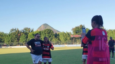 FÃ DO FLAMENGO - Seu João, um apaixonado pelo futebol feminino