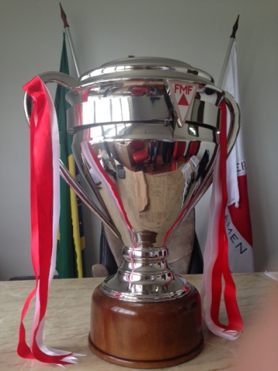 Campeonato Mineiro 2015 ganha trofeú personalizado para a comemoração do Centenário da Federação Mineira de Futebol