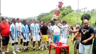 Equipe do Copacabana conquista a Copa Santa Terezinha em Ponte Nova