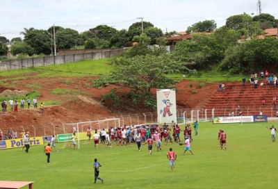 Floresta e Luizote disputam a final do Campeonato Amador de Uberlândia