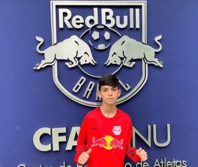Goleiro paraibano, de 12 anos, é contratado pelo Redbul Brasil