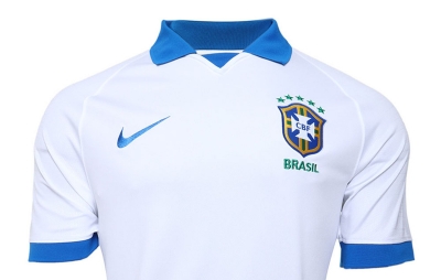 Blog diz que Seleção terá camisa branca na Copa América, e versão já é encontrada à venda no México