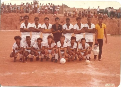 C.R. Direto do ZAPZAP -  São Vicente jogava no campo do Cristal - 1981