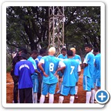 B.A TÉCNICO DO UNIDOS DANDO INSTRUÇÃO AOS SEUS ATLETAS