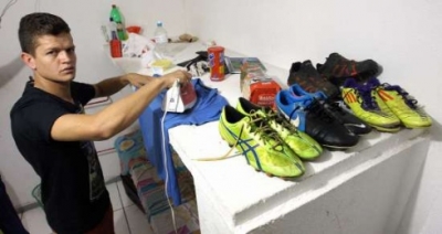 Zagueiro do Villa Nova é aposta do Bom Senso F.C. para representar pequenos