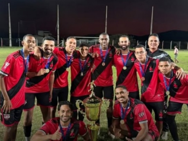 Vasco de Esmeraldas brilha e conquista a Copa Eu Amo Esmeraldas com vitória convincente sobre o Real