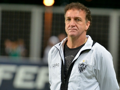 Ex-técnico de Atlético-MG e Palmeiras, Cuca acerta com clube amador do Paraná