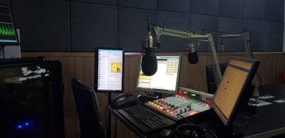 Rádio Esmeraldas FM inaugura novo estúdio!