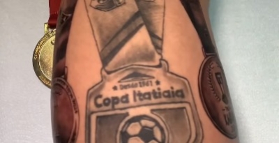 C.R. Direto do ZAPZAP - Ideia bacana... de um campeão tatuado!