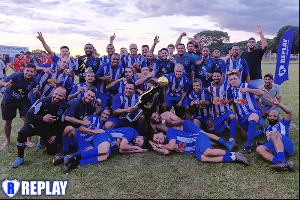 Capelinha goleia e conquista o Master