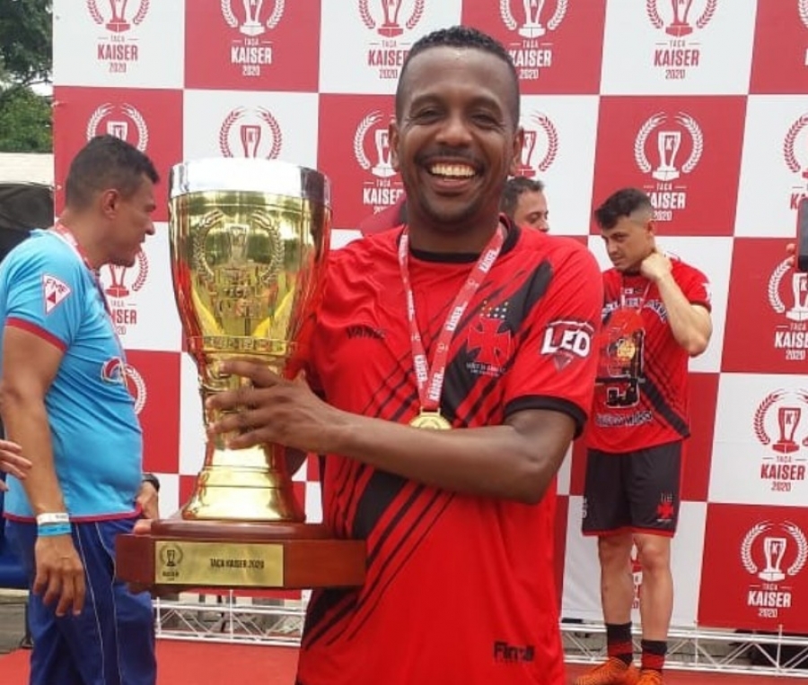 FBB! Raça, Superação, Essência e Amor à camisa! - LENDAS da Várzea - Alex  Lelé, campeão de tudo (MERMO)