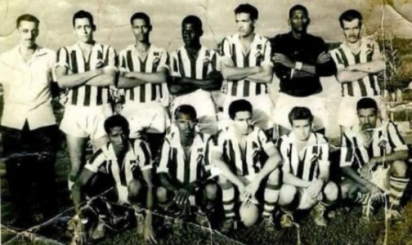 C.R. Direto do ZAPZAP - Diretamente do t&uacute;nel do tempo - O Monte Azul Esporte Clube
