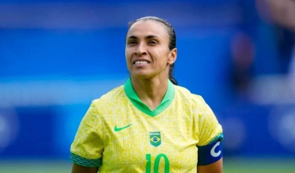 C.R. Direto do ZAPZAP - SUPER Marta no Santa Cruz FC - 40 anos!