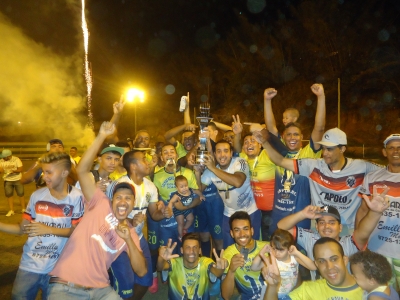 Pará de Minas do São Benedito é campeão da 1ª Copa Luziense de Futebol Amador 2015