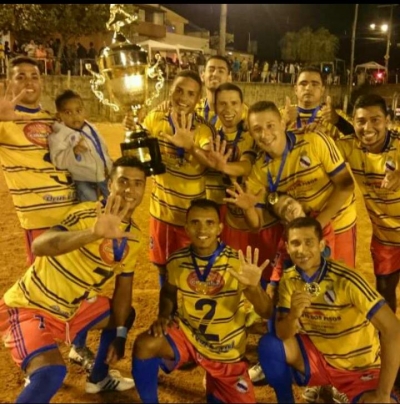 Real AMIGOS campeão da Copa VAGALUME 2016