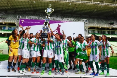 (Imagens FC) América goleia Prointer no Independência e é bicampeão da Copa BH de Futebol Feminino