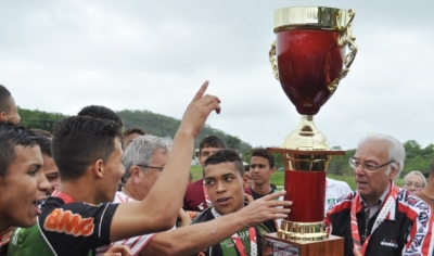 Juvenil vence Atlético novamente e ratifica o título de campeão mineiro 2014